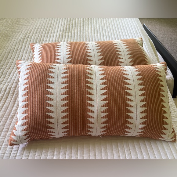 2 Threshold Lumbar Pillows Orange - Picture 1 of 5